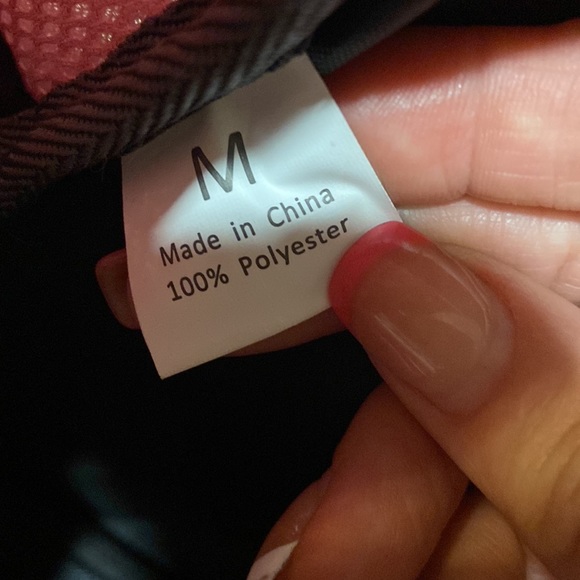 Like new Pet small dog or cat Carrier Backpack. - Picture 10 of 13